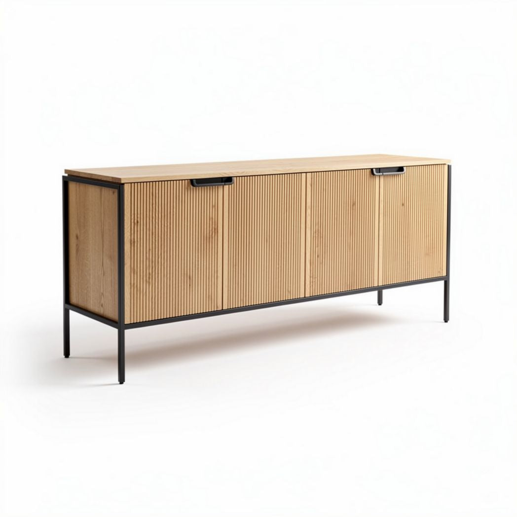 Buffet en bois avec des façades striées et structure métallique 150 x 40 x 75cm